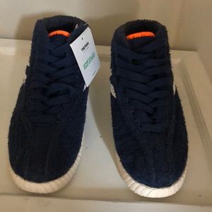 Tretorn Mens Shoes  Size 7.5 Brand New with tags.